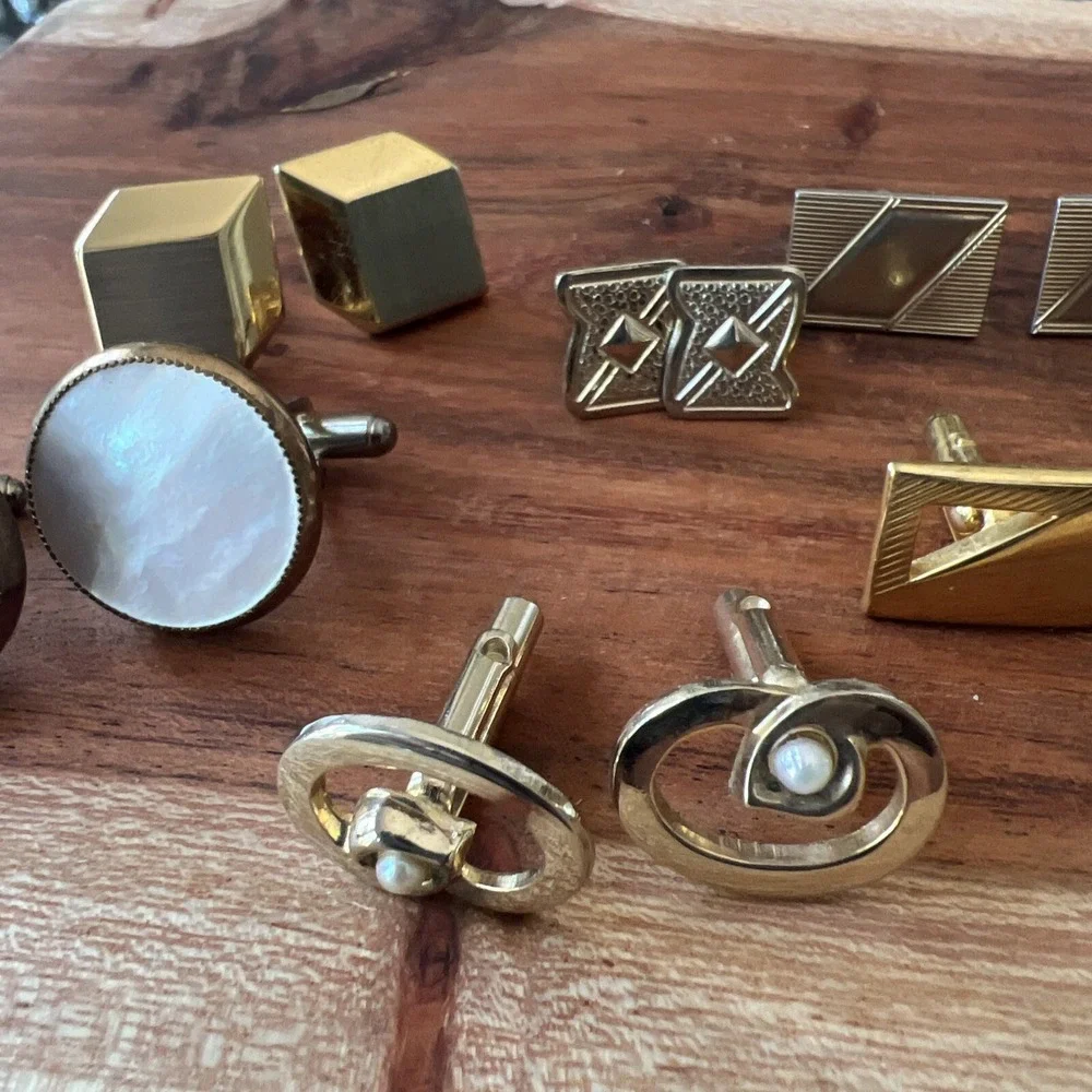 The Unbranded Brand gold tone